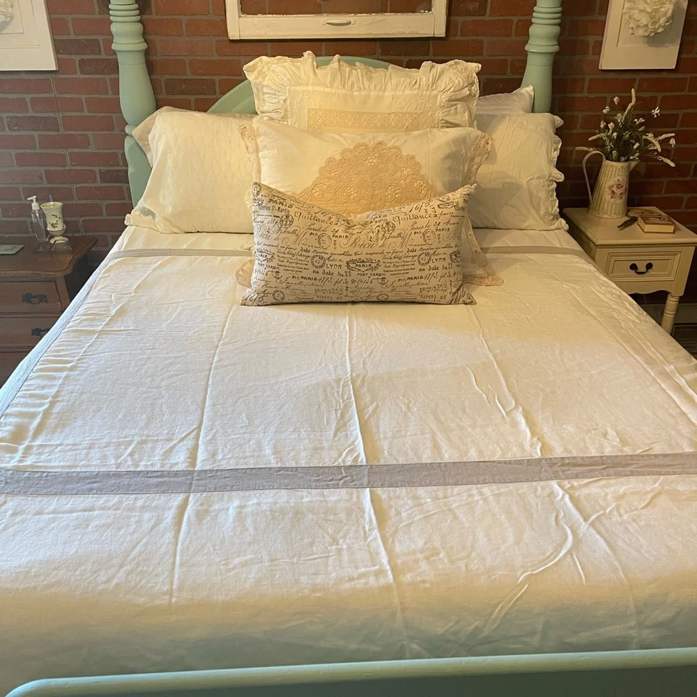 King sized Pom Pom at Home linen Duvet Cover - cream and flax - Picture 3 of 9